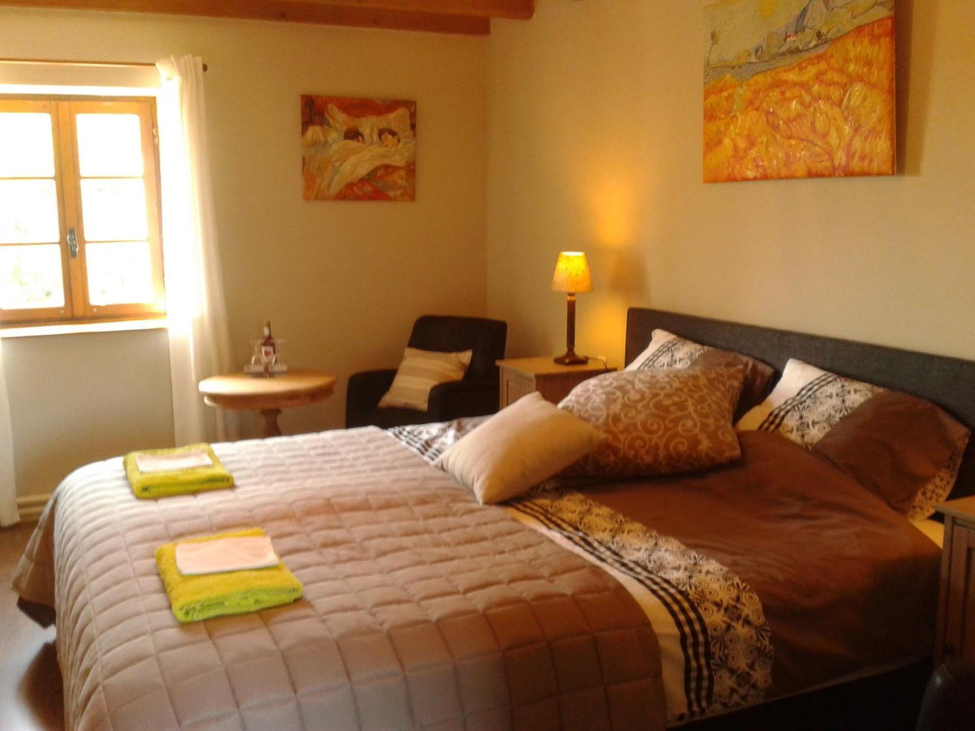 Luxury B&B Maison A Votre Sante, In Bordeaux Wine Region Savignac-de-Duras Ruang foto