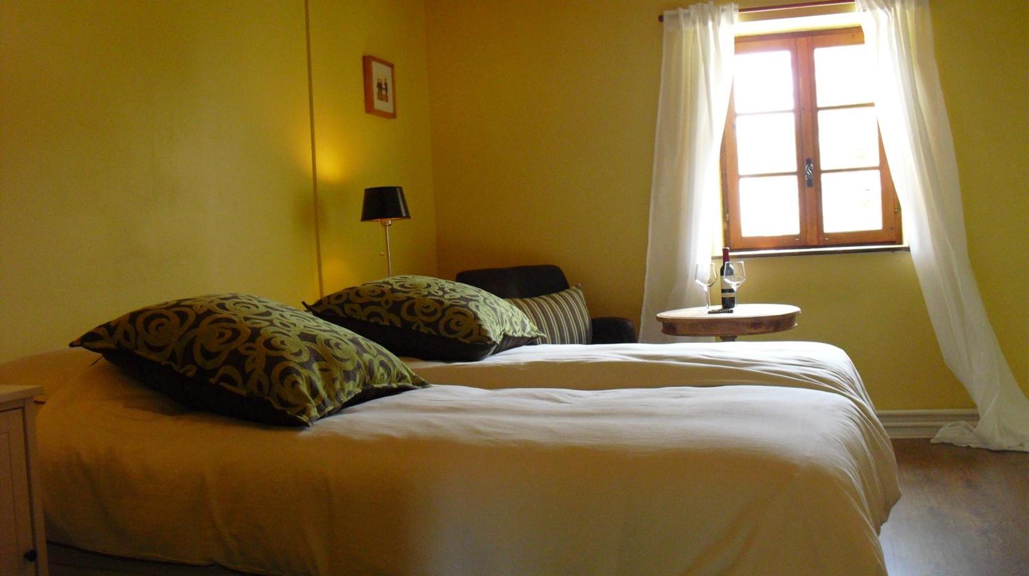 Luxury B&B Maison A Votre Sante, In Bordeaux Wine Region Savignac-de-Duras Ruang foto